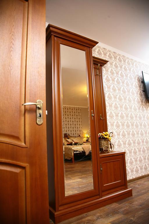 Golden Park Apartments Uman Exterior photo